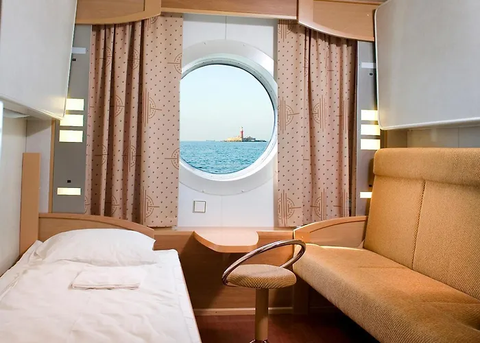 Viking Line Ferry Viking Xprs - Night Cruise From * هلسنكي